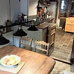 The Tavern Bed & Breakfast Castelnau-Pegayrols