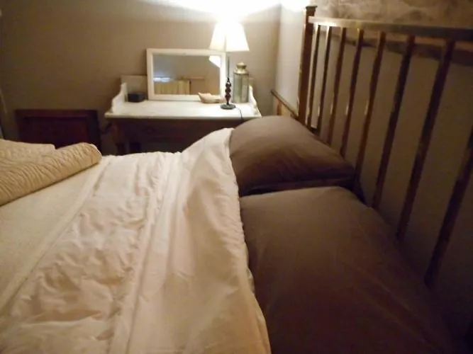 The Tavern Bed & Breakfast Castelnau-Pégayrols