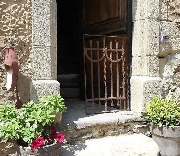 The Tavern Bed & Breakfast *