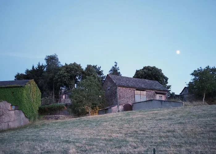 The Tavern Bed & Breakfast Castelnau-Pégayrols