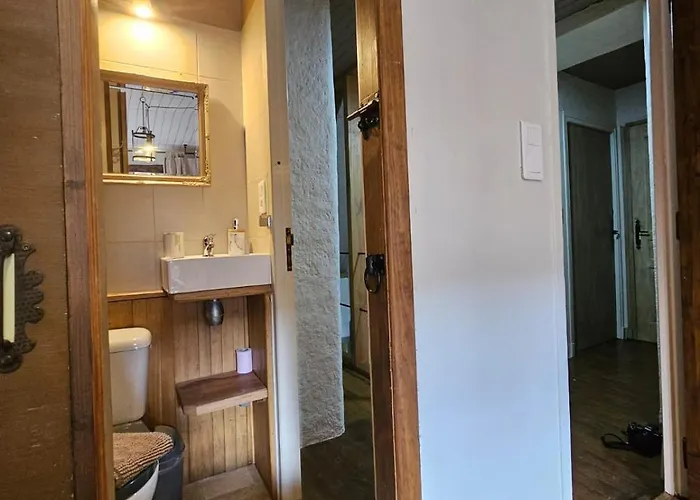 The Tavern Bed & Breakfast Castelnau-Pégayrols