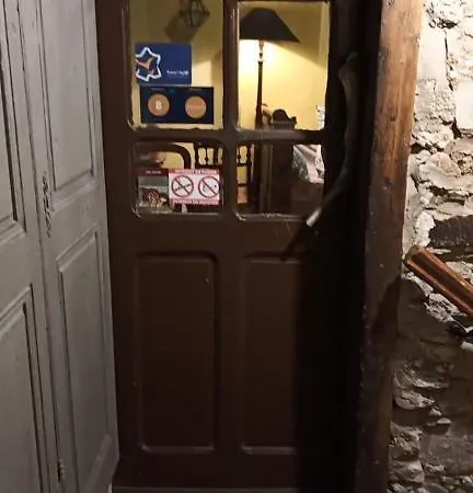 The Tavern Frühstückspension Castelnau-Pégayrols