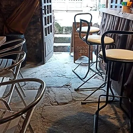 Panzió The Tavern *